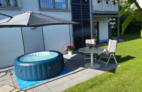 Hutzdorf Apartment | Gemütliche Ferienwohnung mit Sonnenterrasse