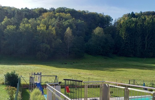 Trulben Apartment | Gemütliche, Moderne Ferienwohnung im Herzen der Pfalz. Wanderwege in der Nähe