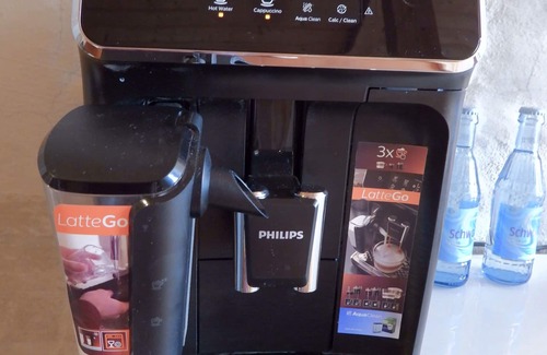 Bruchweiler Apartment | Gemütliche neu Gestaltete Doppelzimmer mit Kaffeemaschine und Wasserkocher
