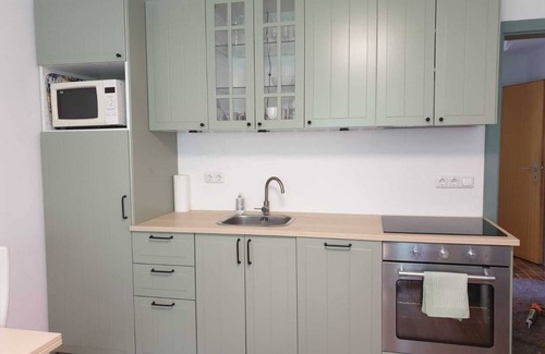 Hochzoll-Sud House | Gemütliche Wohnung mit Einem Großen Garten Direkt am Kuhsee, Augsburg