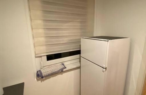 Marzahn Apartment | Gemütliche Wohnung mit Smart-TV und großem Balkon