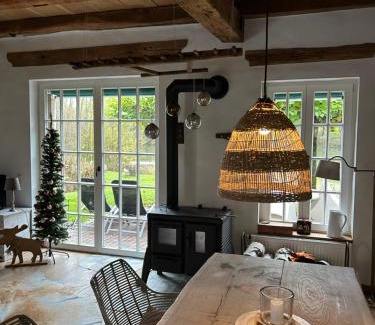 Warendorf Villa | Gemütliches Fachwerkhaus am See mit Kamin
