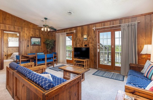 Sea Retreat House | GEM by the Sea- Pet Friendly Semi OF Home in Kitty Hawk with Unobstructed Views!