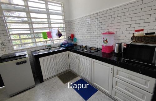 Kedai Buluh House | Gemia Rumah Tamu - 3 bilik aircond - near nasi dagang Atas tol