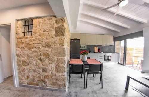 Kanoni Apartment | Gems Fedra apartment - Close to Corfu city, nestled within a forest, offering a unique views