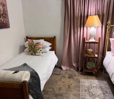 Britstown Apartment | Gentle Snooze Inn