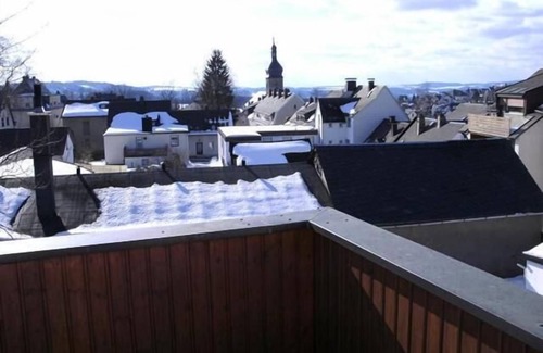 Schwarzenbach am Wald Apartment | Geräumige 92qm Ferienwohnung mit top ausgestatteter Küche