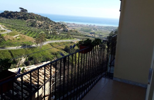 Badolato House | German house at the Borgo