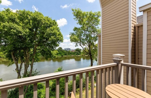 North Capitol Condo | Germantown Area: Riverfront View, Titan's Stadium, Downtown, Food, & Good Times!