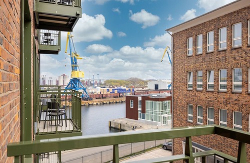 Wismar Apartment | Geschmackvolles Apartment mit Balkon Zentral Gelegen im Alten Hafen von Wismar