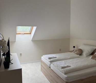 Pecsvarad Bed & Breakfast | Gesztenyés-Kert Panzió