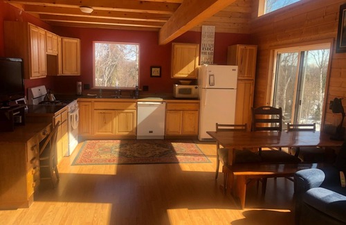 Nikiski House | Getaway Home next to beautiful Capt. Cook Park recreation area!
