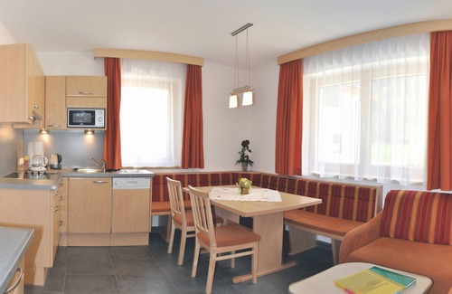 Niederthai House | Getting up to go down - holidays on the sunny balcony of the Ötztal