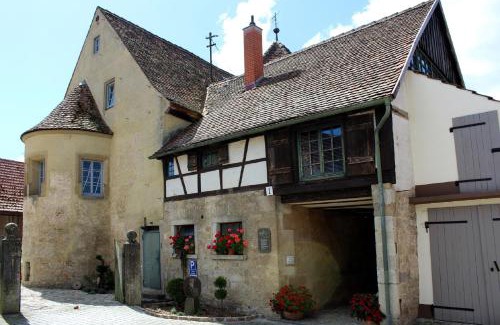 Creglingen Apartment | Geyer-Schloss Reinsbronn