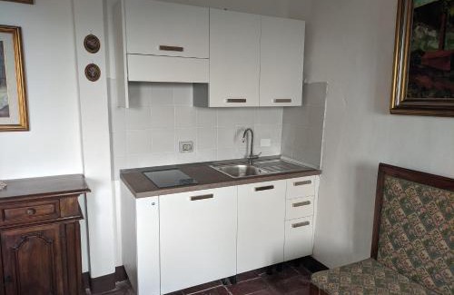 San Leo Apartment | Giardino in piazza, casa in pietra a San Leo