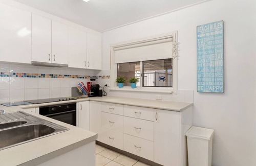 Silver Sands House | Giggles Beach House in Silver Sands