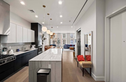 SoHo Apartment | Gilded Loft by Rove Travel | 2BR Vibrant Loft
