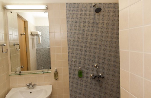 Vapi Hotel | Ginger Vapi
