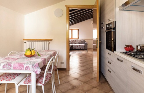 Tavernola Apartment | Gioia del Verde - space, terrace and lake view