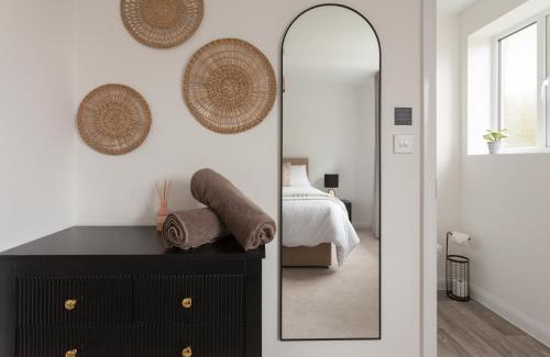 Runcorn House | Girton - Great for Contractors