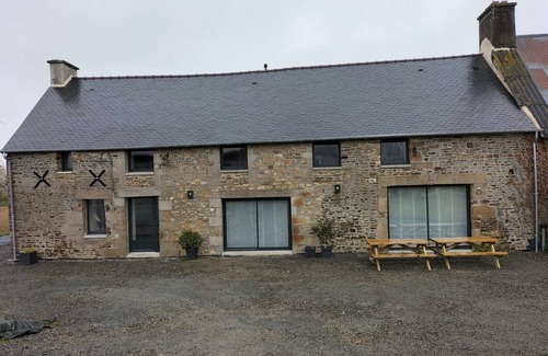 Pleine-Fougeres House | GITE 10 PERS WITH SPA 15MIN FROM MT ST MICHEL 30MIN ST MALO