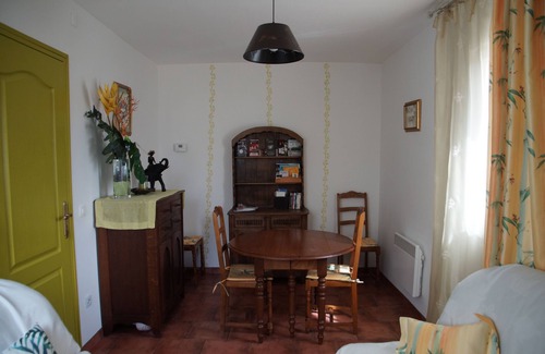 Saint-Martin-I'Astier House | Gite 4 people located in the Isle valley