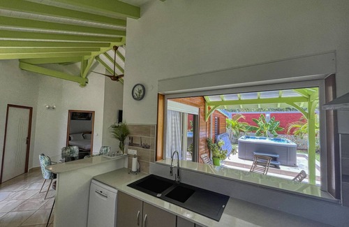 Massioux House | "Gite Campeche Flowers" in Anse Bertrand -4/6 P