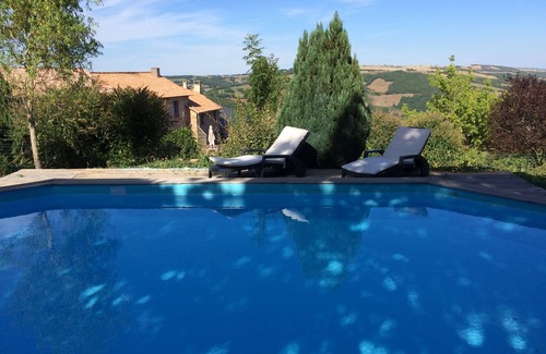 Laval-Roqueceziere House | Gite Canelle, swimming pool (shared)private garden