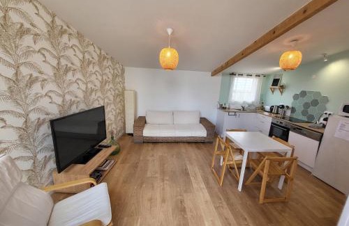 Etoile-sur-Rhone Apartment | Gite cosy et spacieux