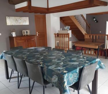 Chateaugiron House | Gite Cours Péan