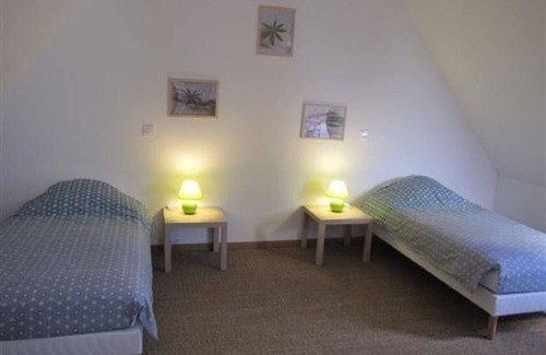 Crannes-en-Champagne Cottage | Gite Crannes-en-Champagne, 2 bedrooms, 5 persons