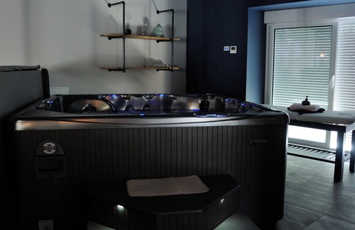 Marigny-Marmande House | Gite Détente 5 Étoiles Loft Industriel Hammam, Sauna et spa