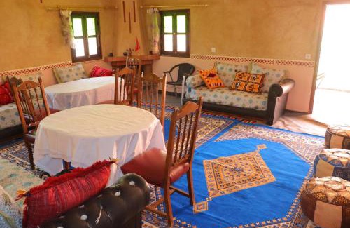 Bou Tharar Hotel | Gite d'étape Tafsoute