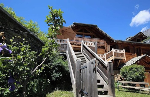 Chantelouve Ski Chalet | Gite Dans un Très Beau Chalet Parc des Ecrins