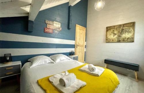 Gigny-sur-Saone Villa | Gite de Mortagne, Chalet avec Piscine - BY PRIMO C0NCIERGERIE