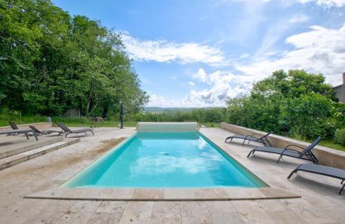 Cladech House | Gite Deodatus avec piscine