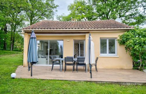 Cladech House | Gite Deodatus avec piscine