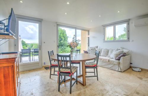 Cladech House | Gite Deodatus avec piscine