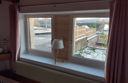 Mazire Apartment | Gîte des Hauts Sapins 4* - 10 pers. An ideal location and a soothing atmosphere.
