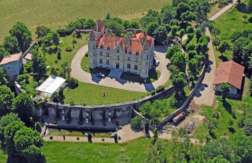 Leyritz-Moncassin Cottage | GITE DU CHATEAU, burgundy area, spas, wine route.