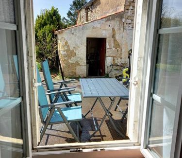 Mareuil-Sur-Lay-Dissais House | GITE ENTRE TERRE ET MER GRAND STUDIO