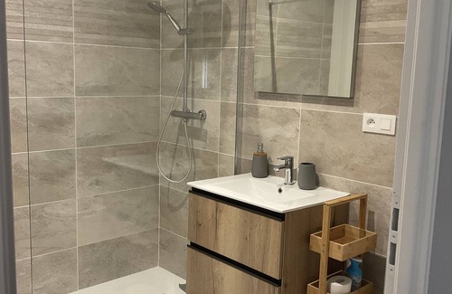 Castels Apartment | Gite Exceptionnel "Le Bassin"
