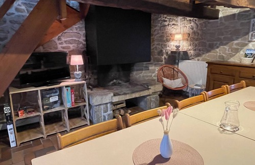 Bieuzy House | Gîte for 1 to 9 people near the Blavet: Hikers, families, workers.