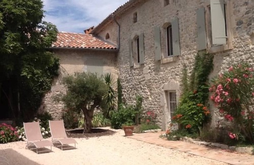 Bouquet Apartment | Gite im Bauernhaus in der Nähe von Uzes