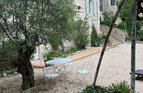 Bouquet Apartment | Gite im Bauernhaus in der Nähe von Uzes