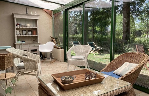 Nevoy Cottage | Gite in the Giennoise countryside