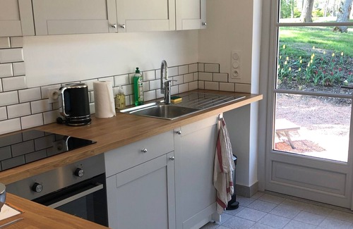 Charmeil Cottage | Gite Indépendant au Château Dans un Parc de 6 Hectares. Adults Only