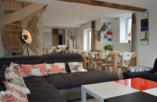 Le Cercueil Cottage | Gite Le Cercueil, 6 bedrooms, 15 persons