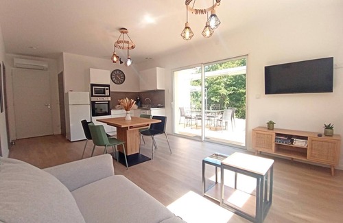 Montclar-sur-Gervanne House | Gite "Le Jardin de Pierrot" 26400 Montclar Sur Gervanne 14 Pers Avec Piscine
