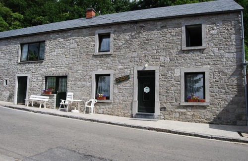 Anhee House | Gite Le Montis